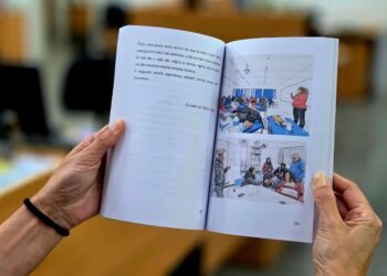 Alunos da Educação de Jovens e Adultos (EJA) lançam livro com histórias de vida, poemas e relatos de superação